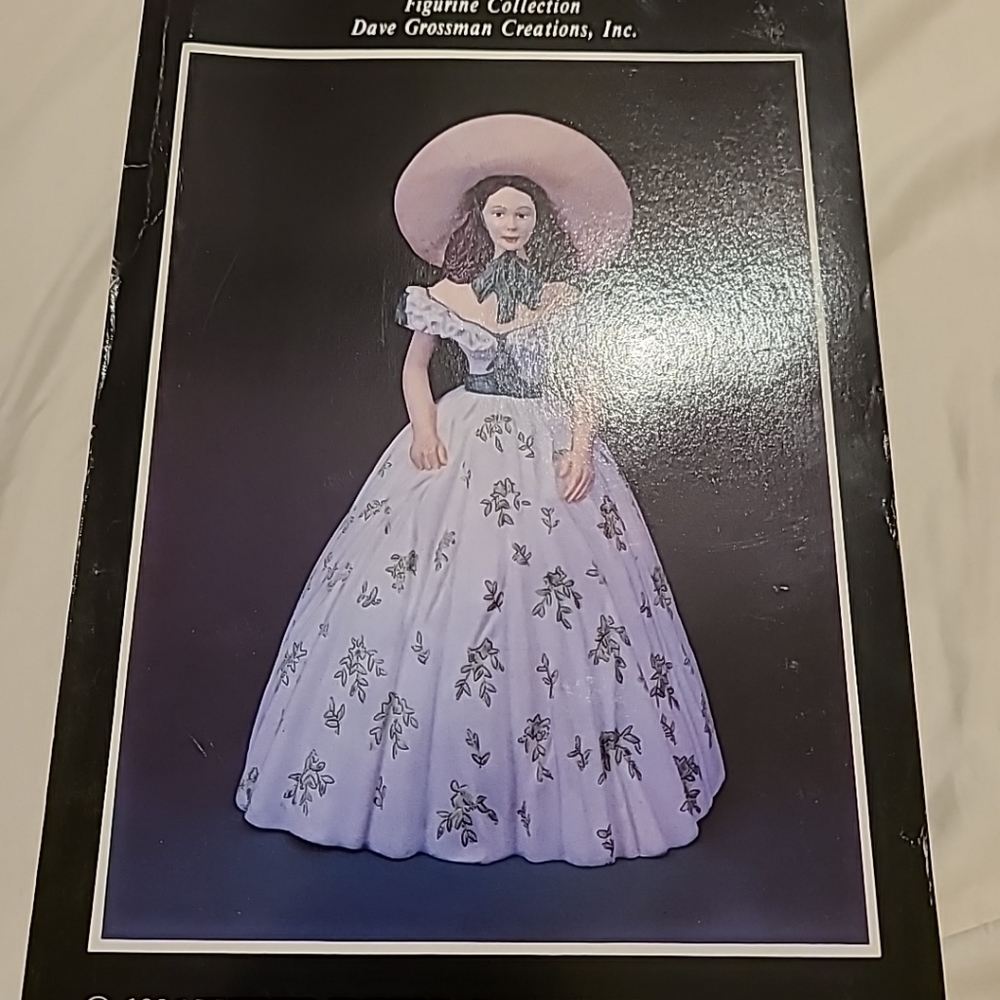 GORGEOUS NEW IN BOX 1996 Limited Ed 8" GONE WITH THE WIND SCARLETT Figurine.